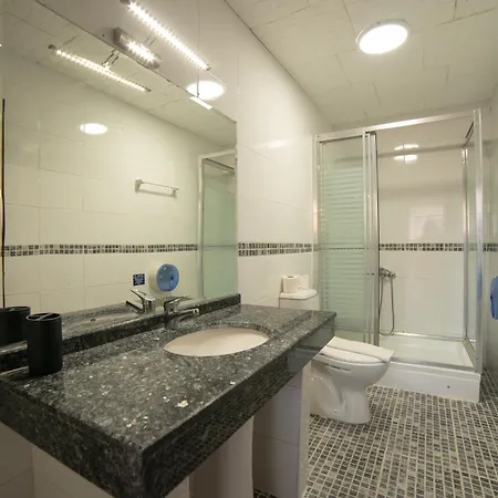Tici Hotel By Ozel Group *